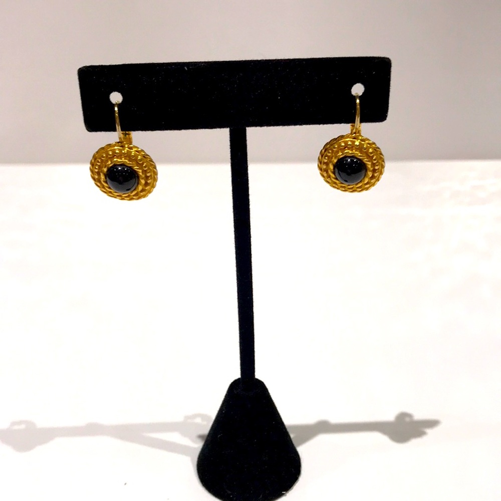 Vintage signed Carolee gold toned earrings